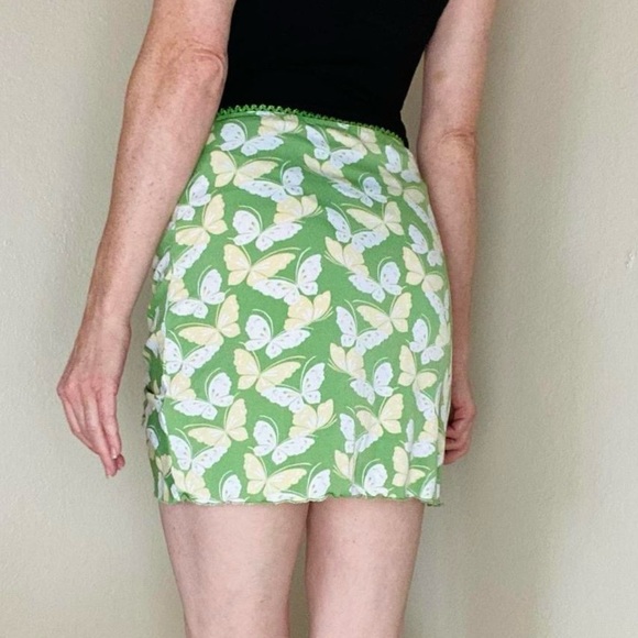 Urban Outfitters Retro Y2K Green Bodycon Butterfly Mini Skirt - Picture 5 of 8